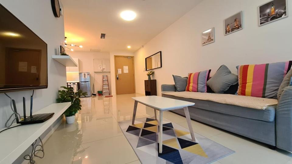 Apartment Suasana Jb At Jb Center Luxury Modern & Rustic 1br For Bussiness,vacation Trips *